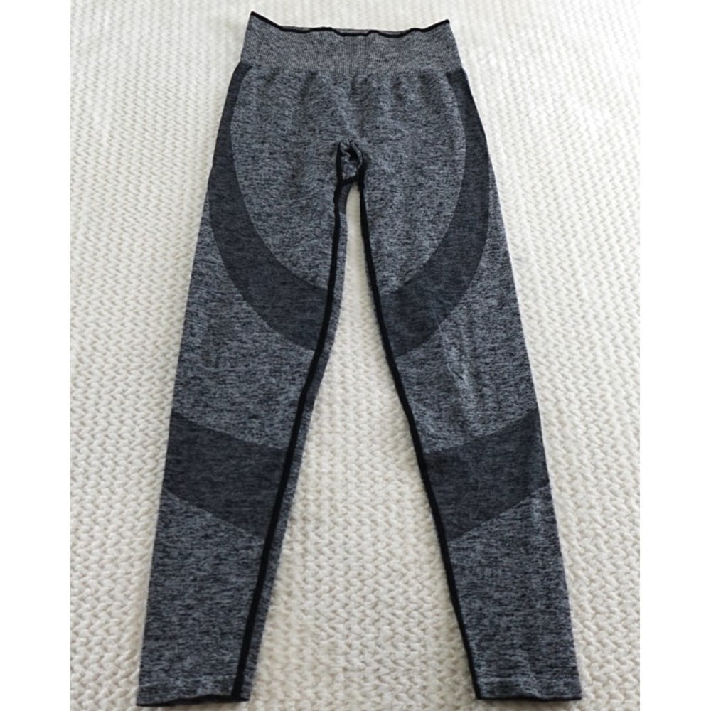 PINK By Victoria's Secret Seamless Leggings Yoga Pants Women's small Gray